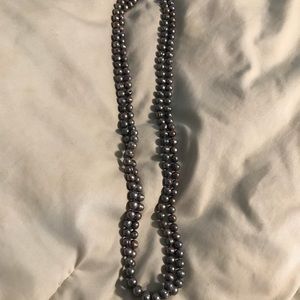 Grace & Heart Luster Pearls in Grey